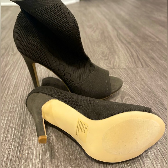 NWT - 💚🤎 JUST IN 💚🤎Ankle Knit Booties size 8 - Picture 5 of 8